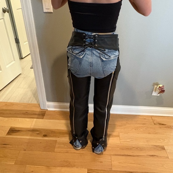 Harley-Davidson Black Leather Chaps - Picture 3 of 5